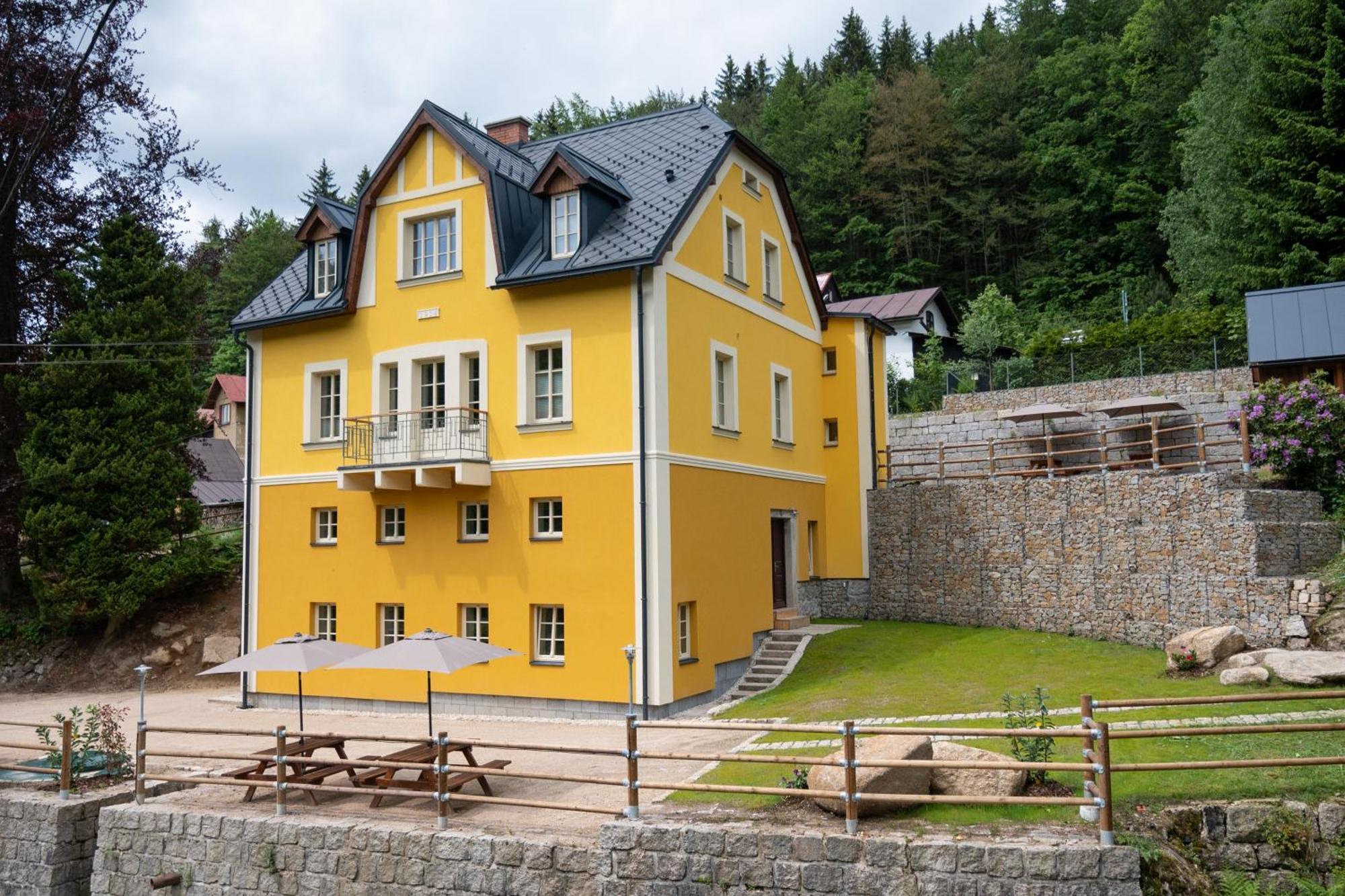 - Lesni Brana Apartment